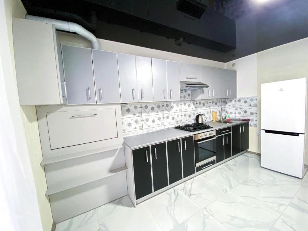 Apartpoltava 2 Окремі Кімнати, Новобудова, Два Великих Ліжка Центр, Корпусний Сад Kültér fotó